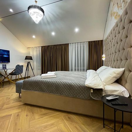 Myfreedom Lux Апартаменти Центр Вул Євгена Чикаленка 33 М Хрещатик キエフ エクステリア 写真